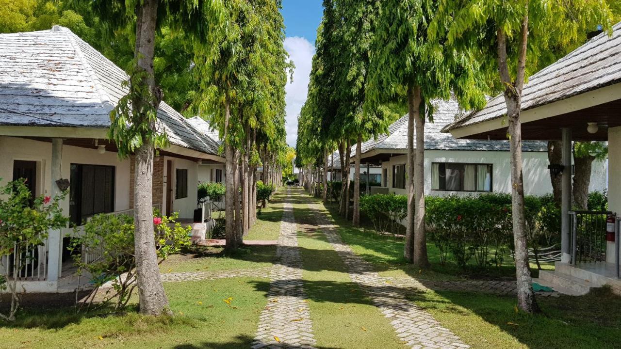 Cebu International Golf And Resort Badian Exterior foto